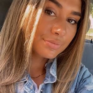 Meet your Posher, Tugce